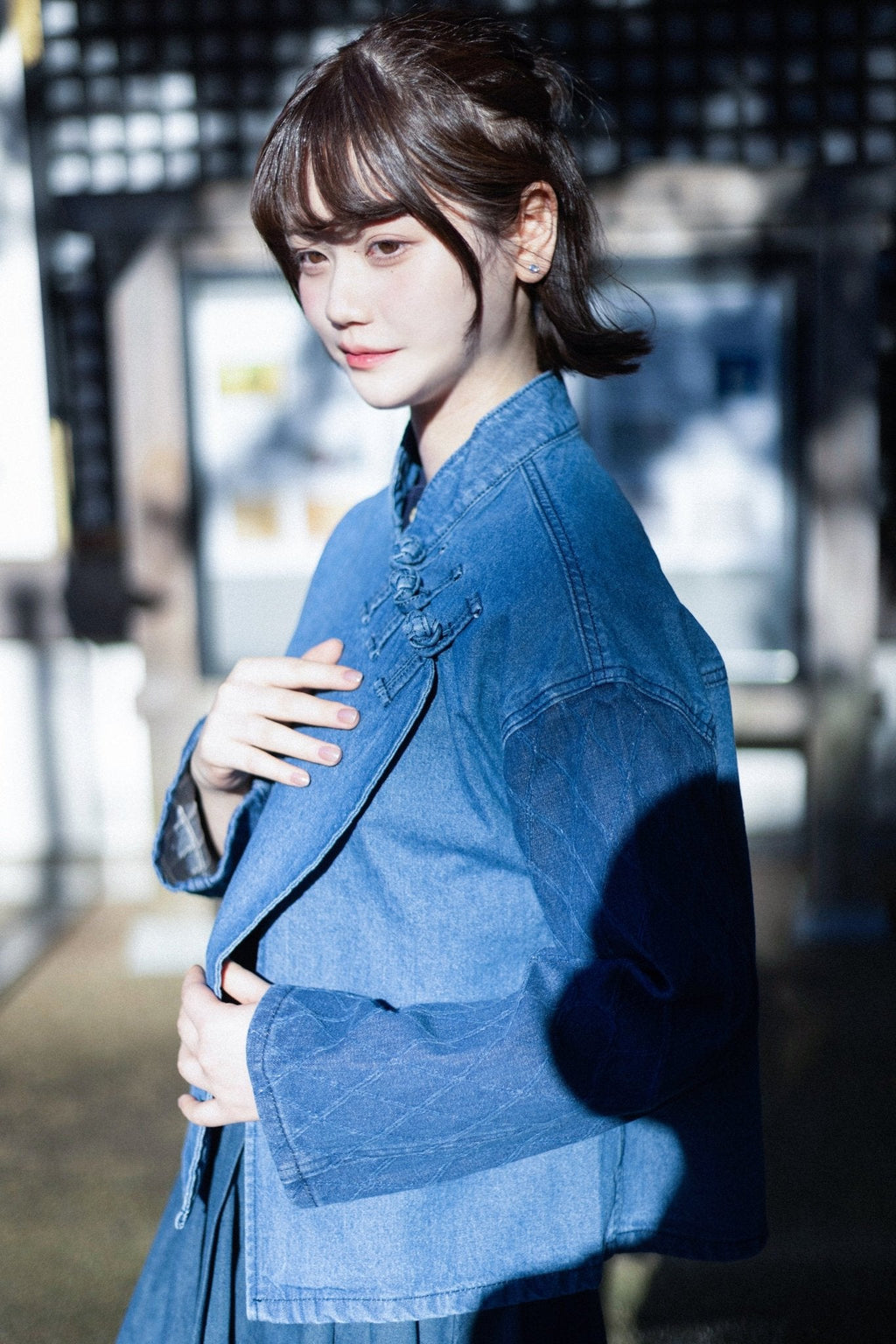 KF Slanted Lapel Washed Denim Shirt 盤扣斜襟拼袖短罩衫