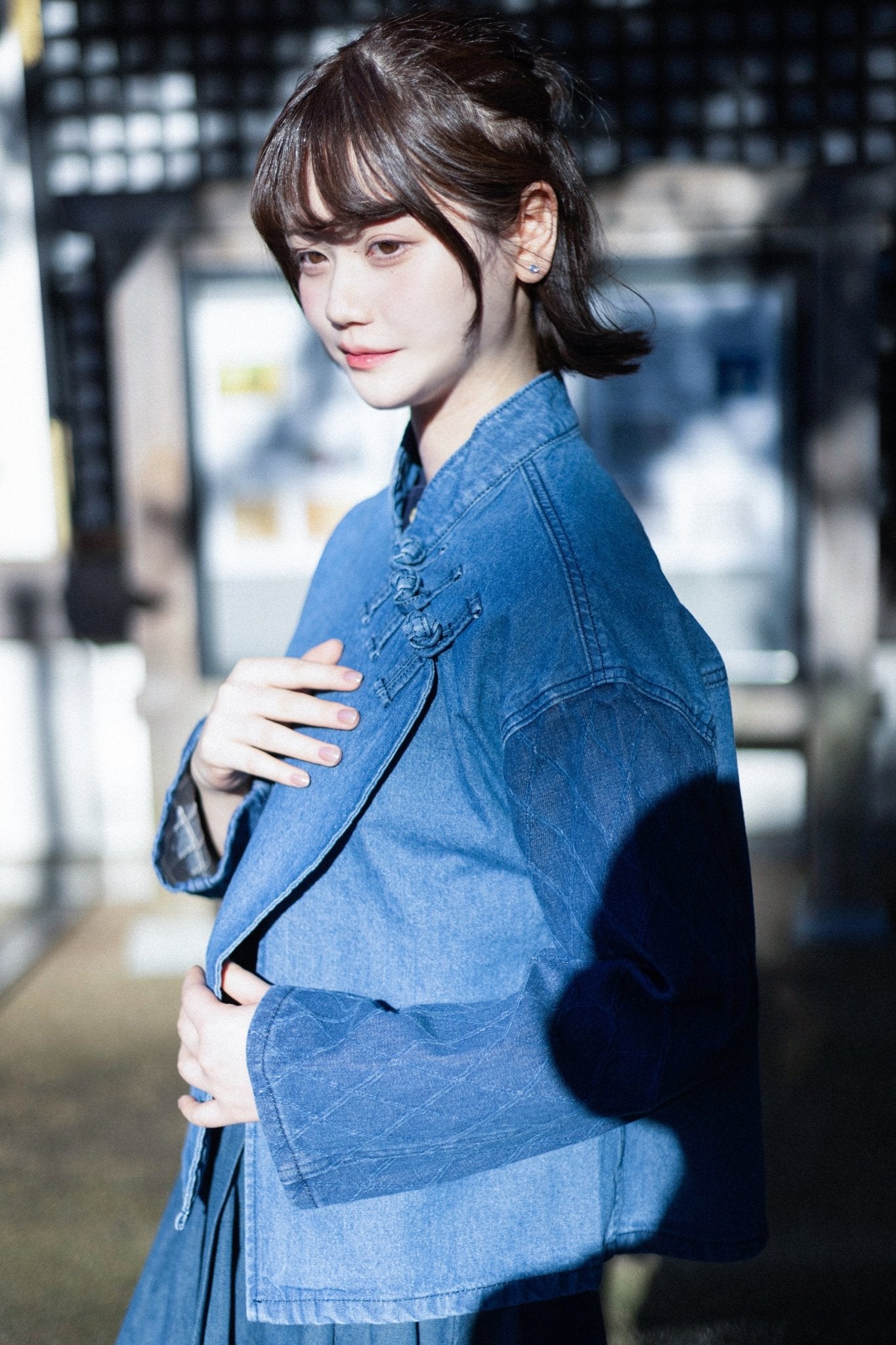 KF Slanted Lapel Washed Denim Shirt 盤扣斜襟拼袖短罩衫